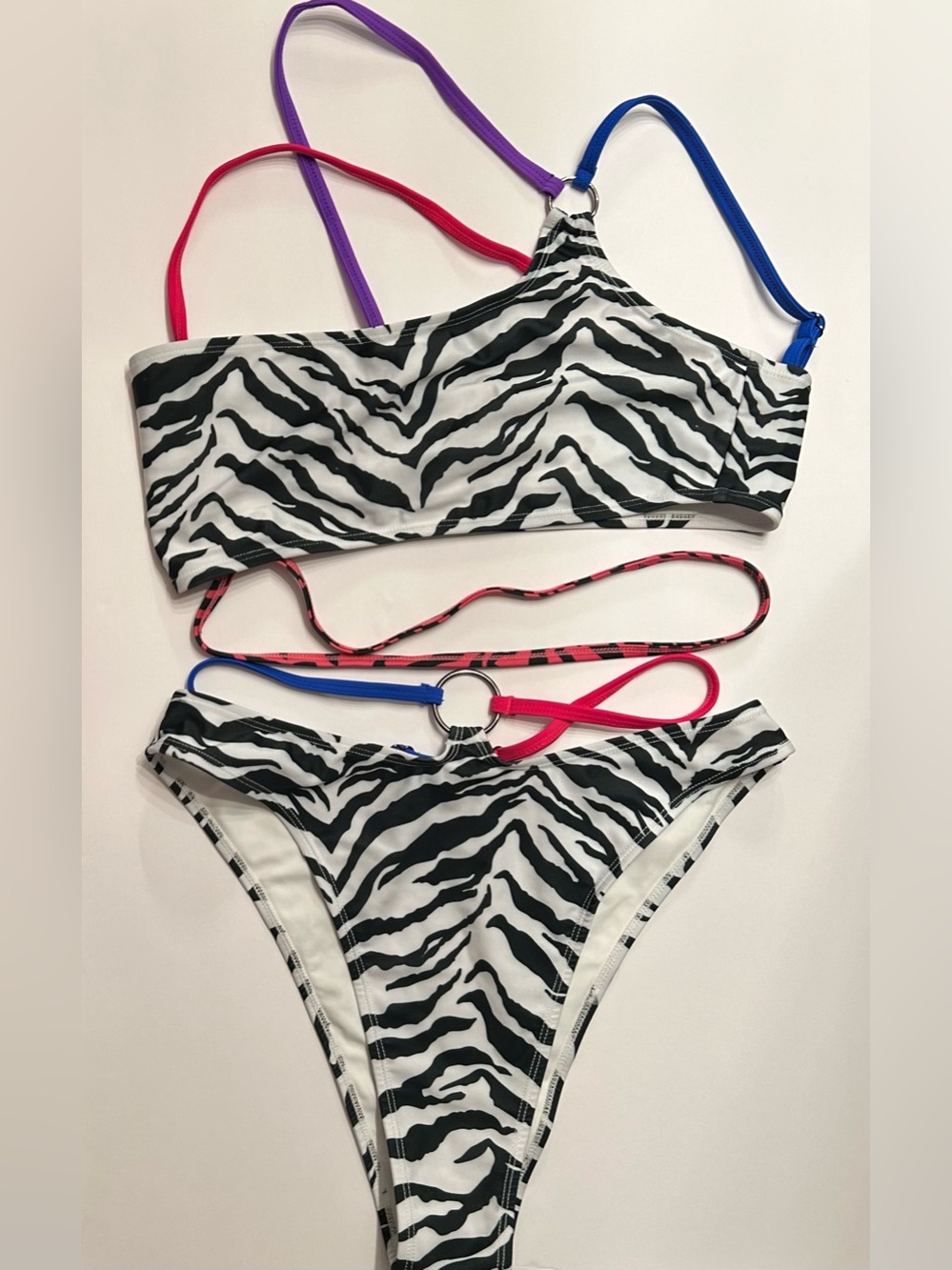 Rave after rave zebra set.